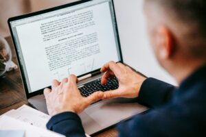 EASE vs. Employee Navigator: What’s the Difference?